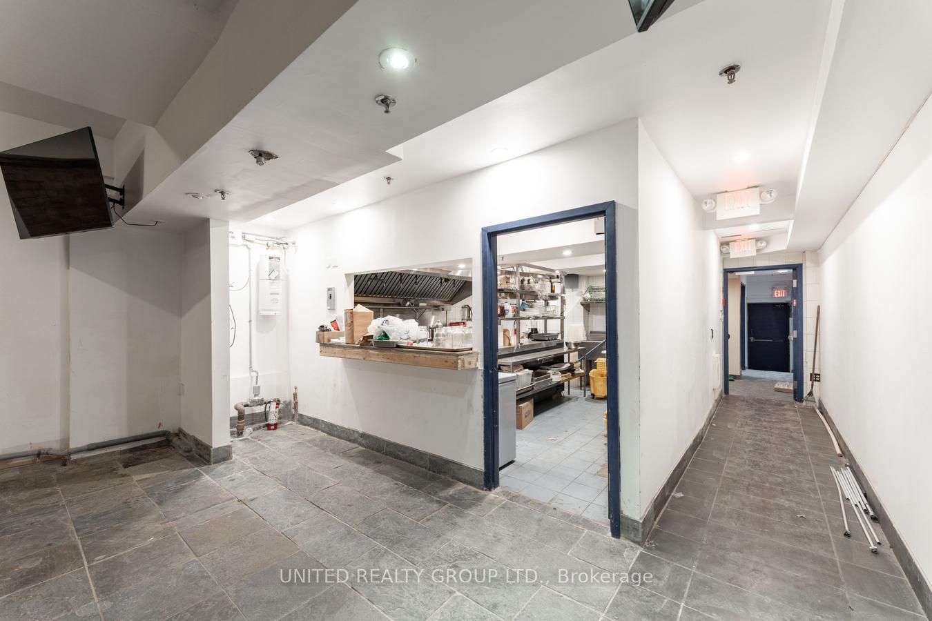 Additional image 5 of Main-365 King Street W, Toronto, ON, M5V 1K1