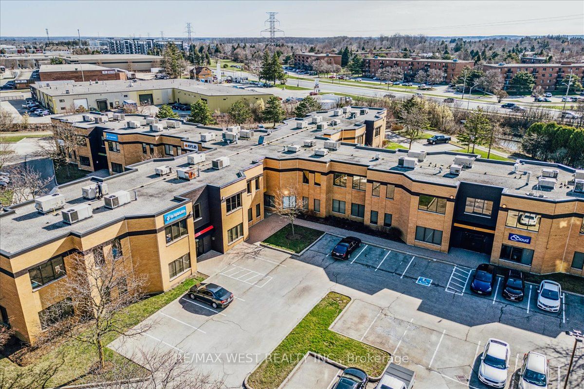 Additional image 2 of J202-155 Frobisher Drive, Waterloo, ON, N2V 2E1