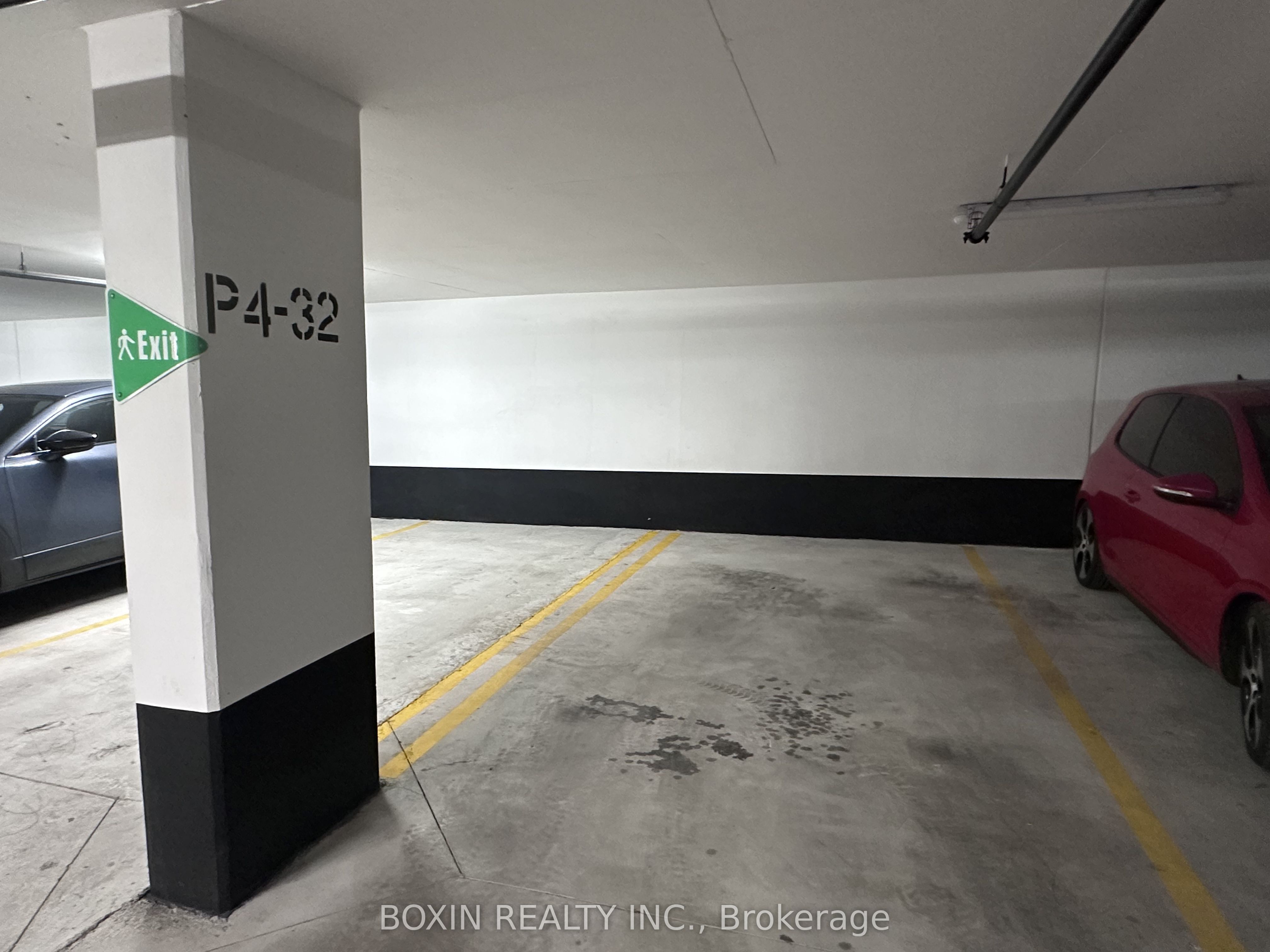 PARKING-9 Tecumseth Street, Toronto, ON, M5V 0S5