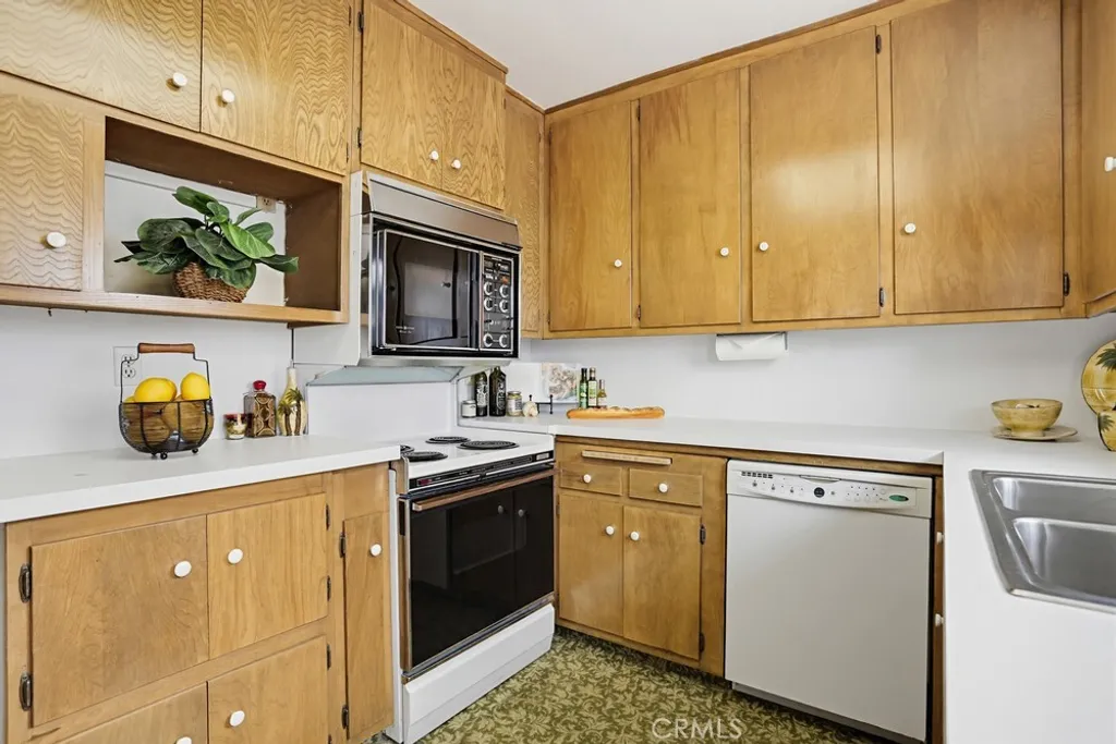 Additional image 16 of 1318 Watson Ave, Costa Mesa, CA 92626