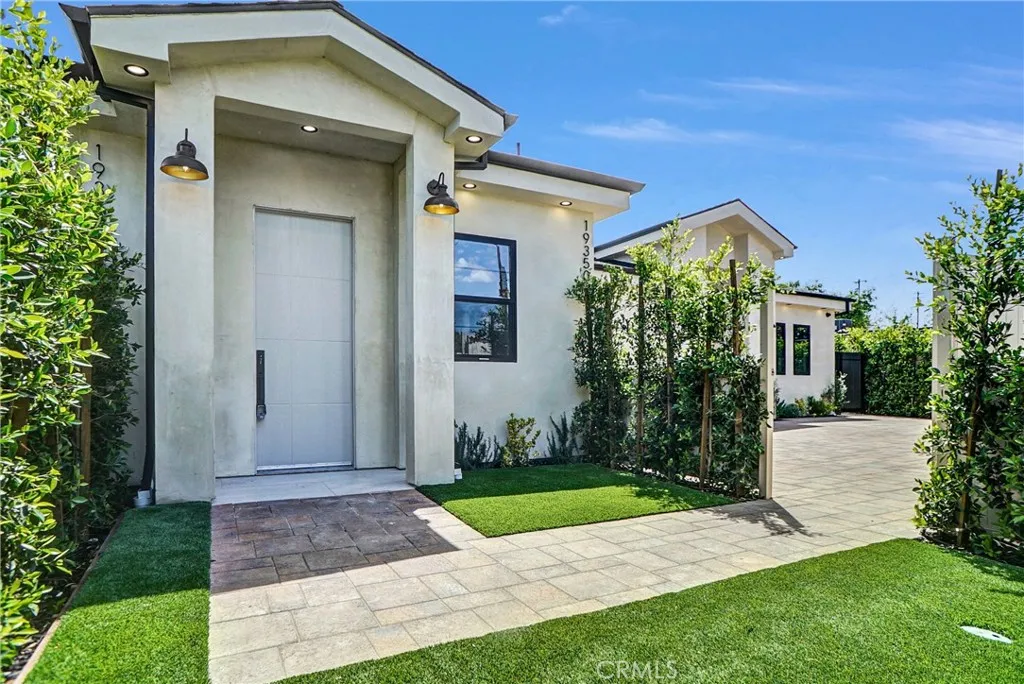 Additional image 36 of 19350 Lanark Street, Reseda, CA 91335