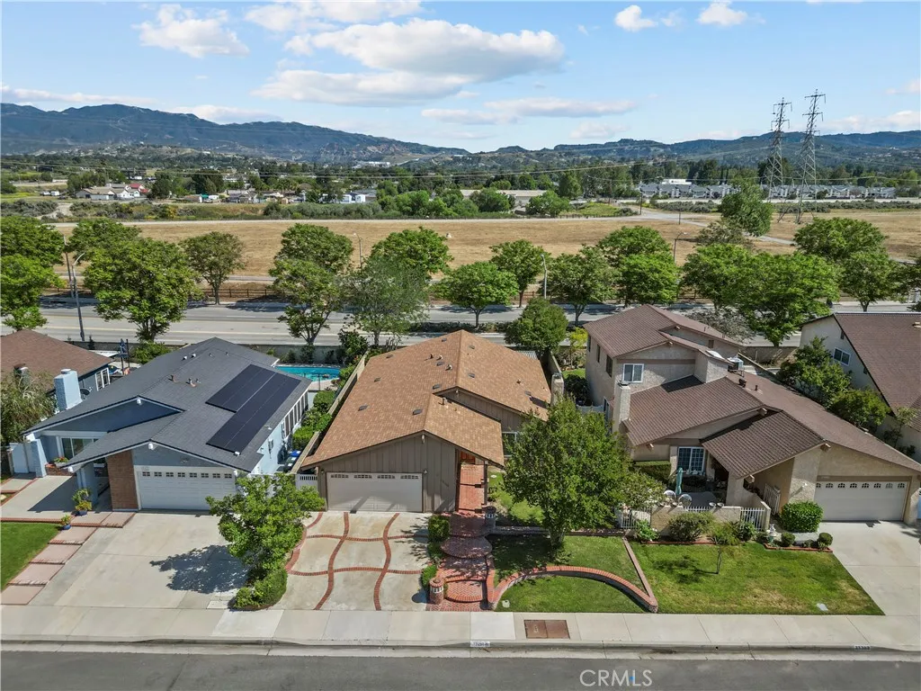 Additional image 2 of 23250 Via Barra, Valencia, CA 91355