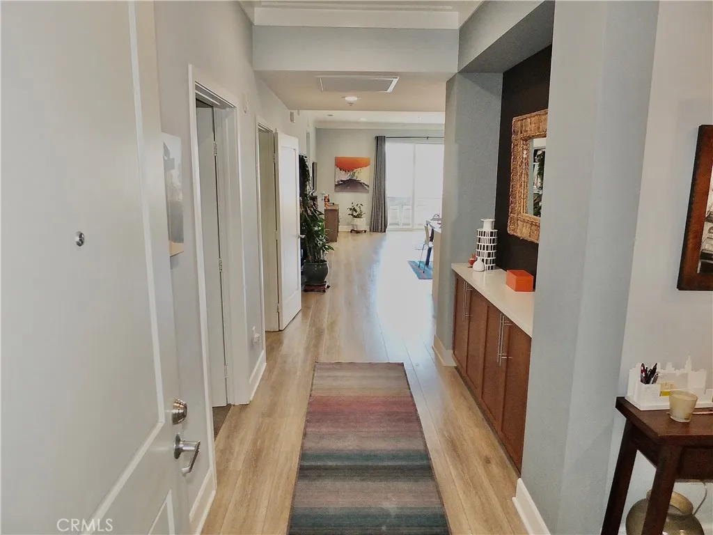 300 E 4th St Unit 215, Long Beach, CA 90802 photo 5