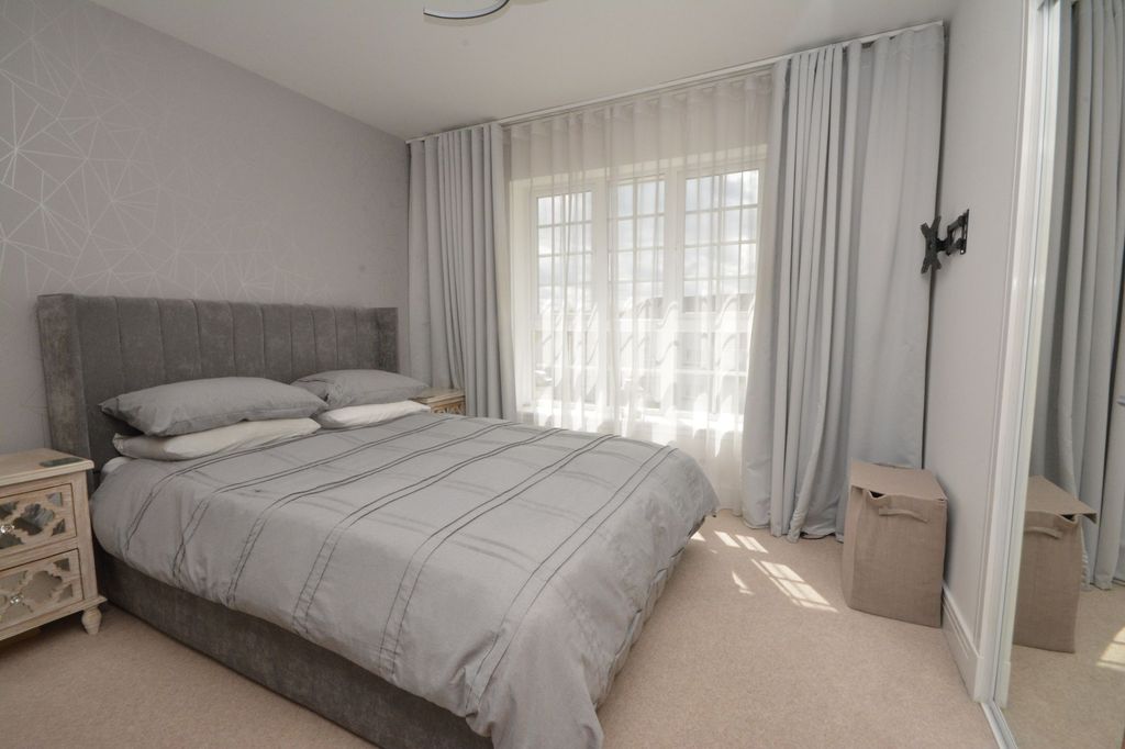 Additional image 8 of 2 bed flat for saleCrown Crescent, Larbert FK5