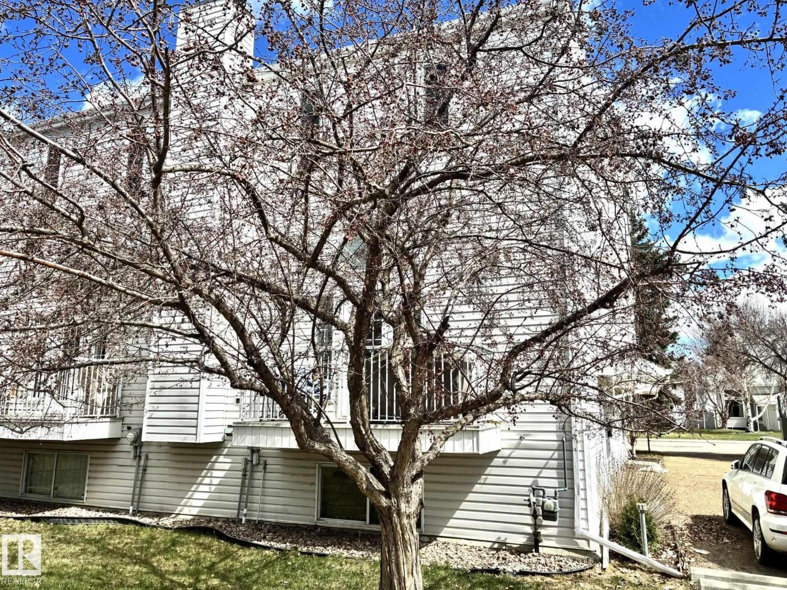 Additional image 3 of 1248 48 Street NW, Edmonton, AB, T6L6R6