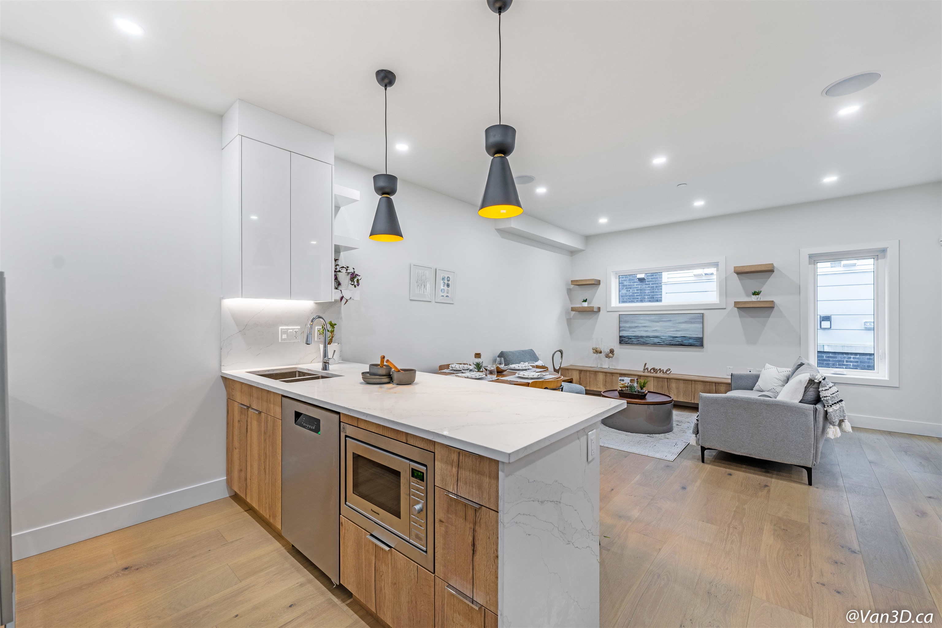 Additional image 3 of 2-369 16th Avenue E, Vancouver, BC, V5T 2T7