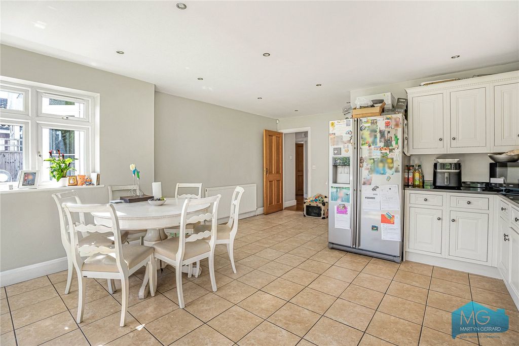 Additional image 9 of 3 bed semi-detached house for saleEast View, Barnet EN5
