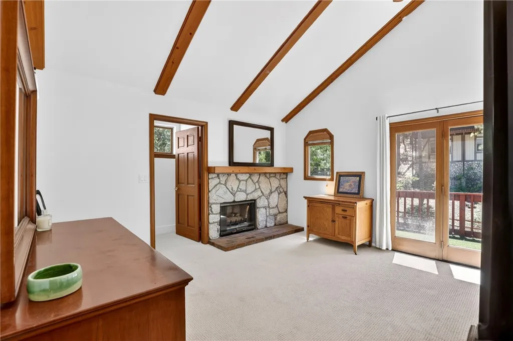 Additional image 20 of 172 N Fairway Dr, Lake Arrowhead, CA 92352