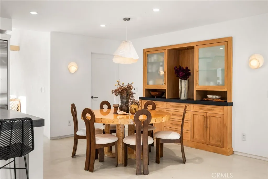 Additional image 41 of 341 Vista Baya, Costa Mesa, CA 92627