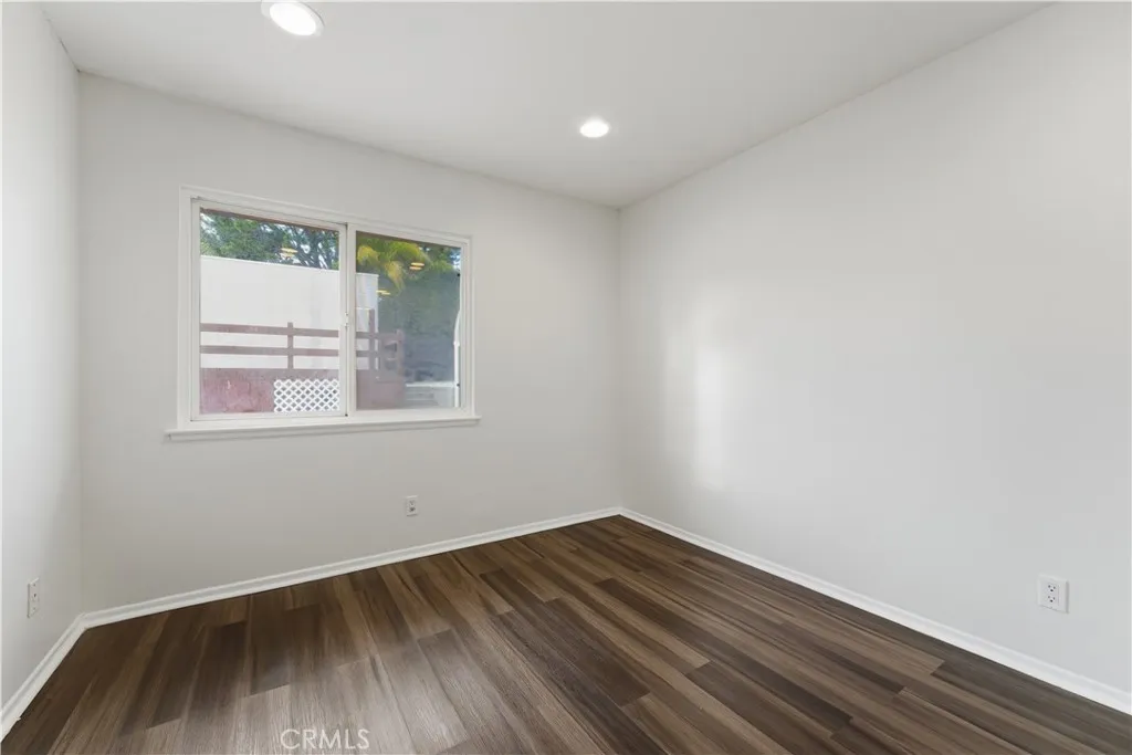 Additional image 22 of 15863 foothill Blvd, Rancho Cascades, CA 91342