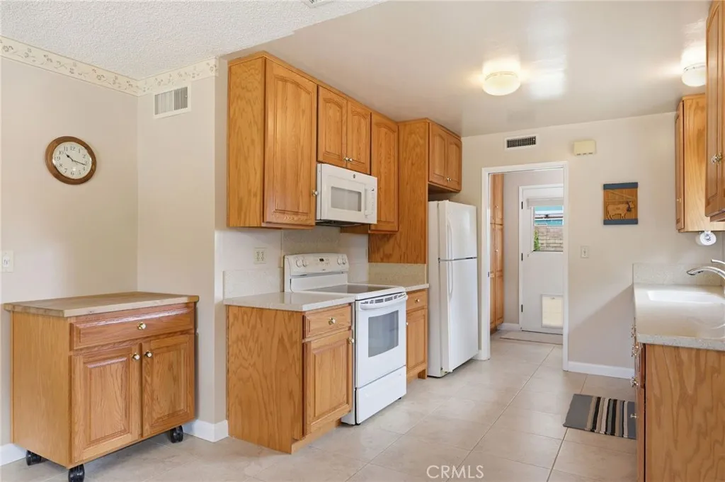 Additional image 63 of 10400 Hanna Avenue, Chatsworth, CA 91311