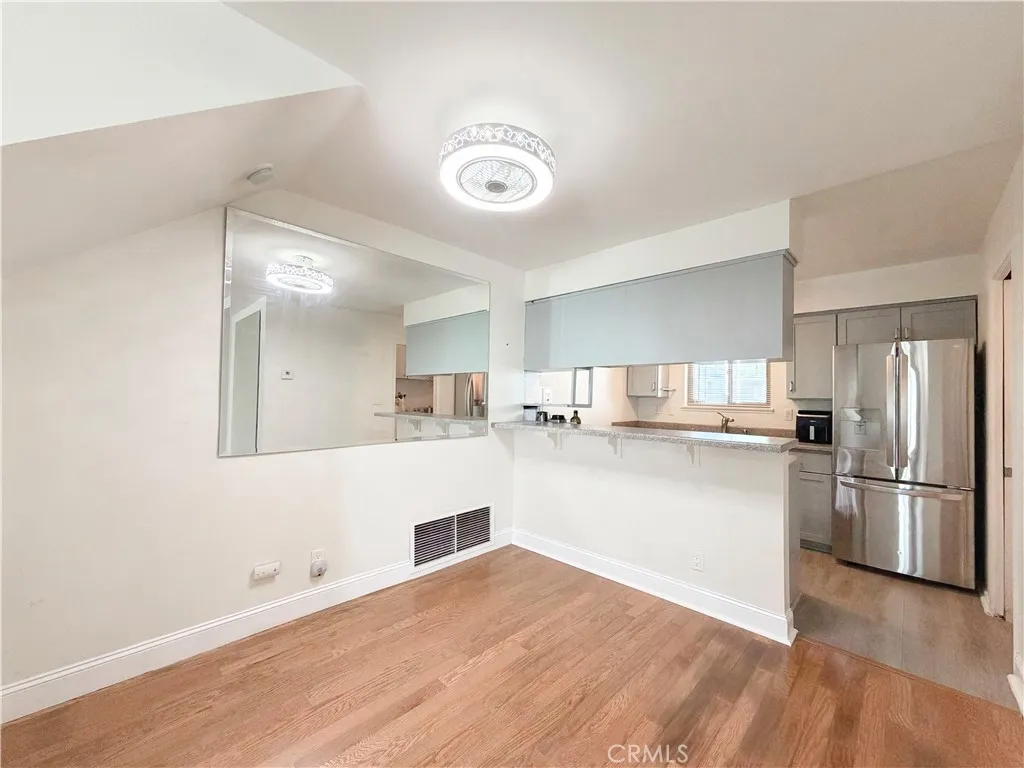 Additional image 8 of 22131 N Oxnard Street Unit A, Woodland Hills, CA 91367