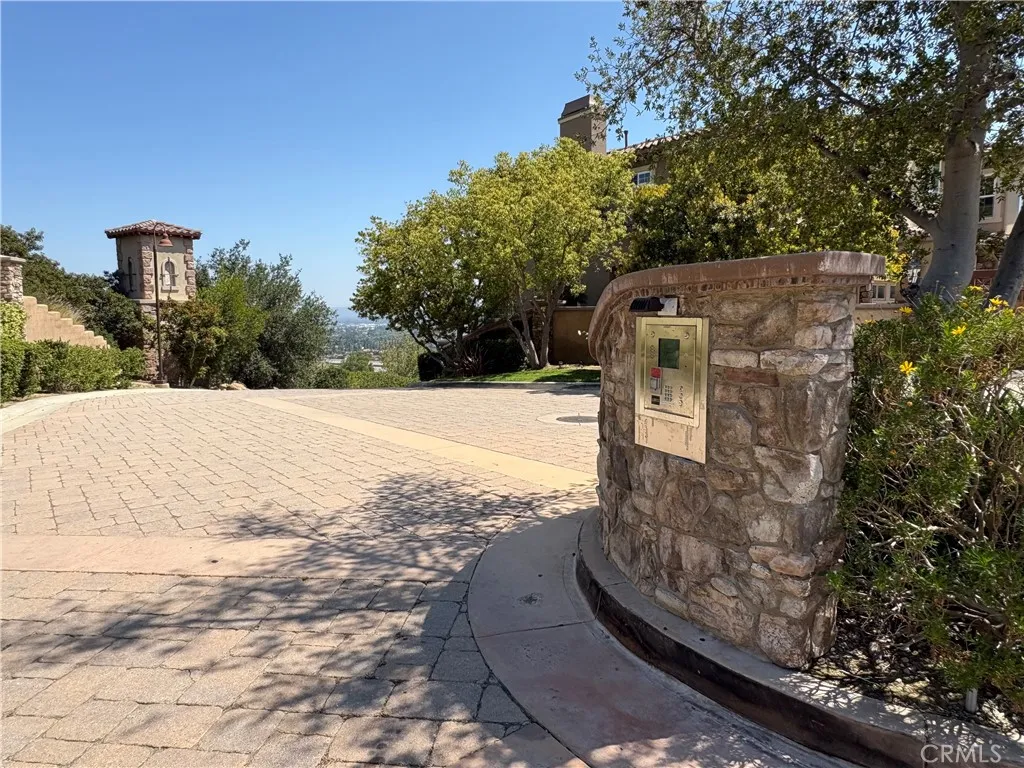 21917 Bella Vista Pl, Chatsworth, CA 91311