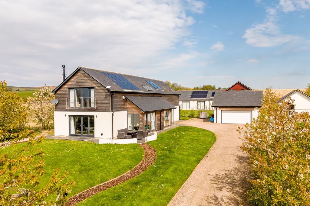 Additional image 2 of 5 bed detached house for sale1 Denside Park, Wellbank, Broughty Ferry DD5