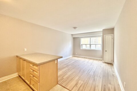 Additional image 8 of 4-100 Twenty Fifth Street, Toronto, ON, M8V 3P9