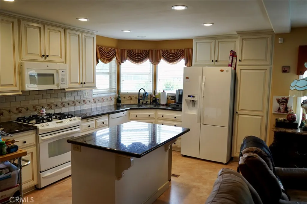 Additional image 39 of 21100 State St Unit 72, San Jacinto, CA 92383