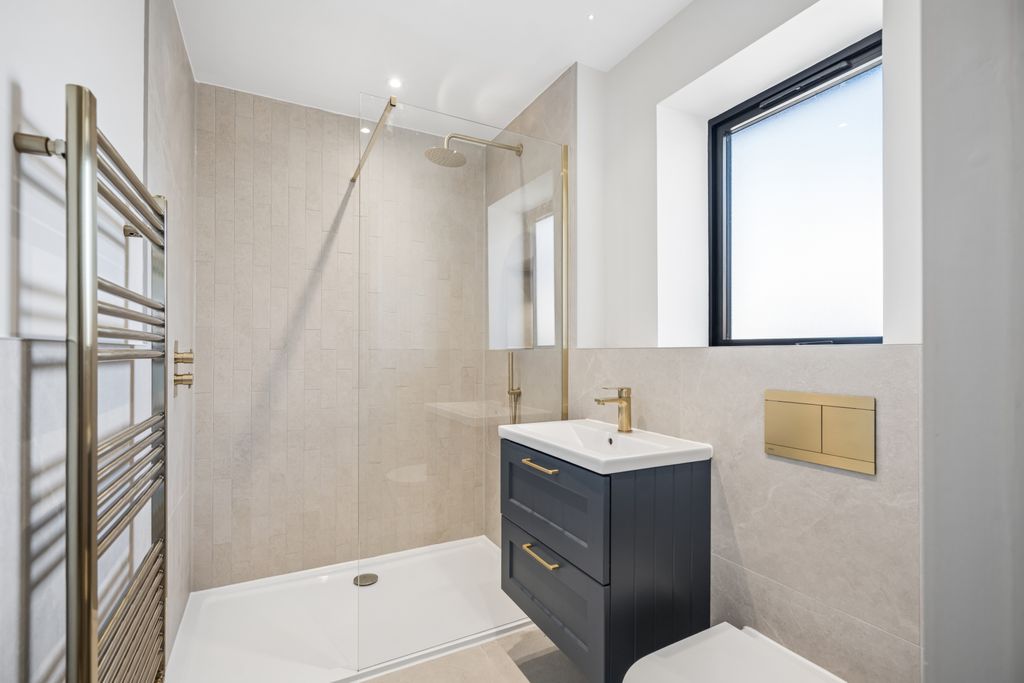 Additional image 14 of 4 bed detached house for saleKennel Lane, Harpenden AL5