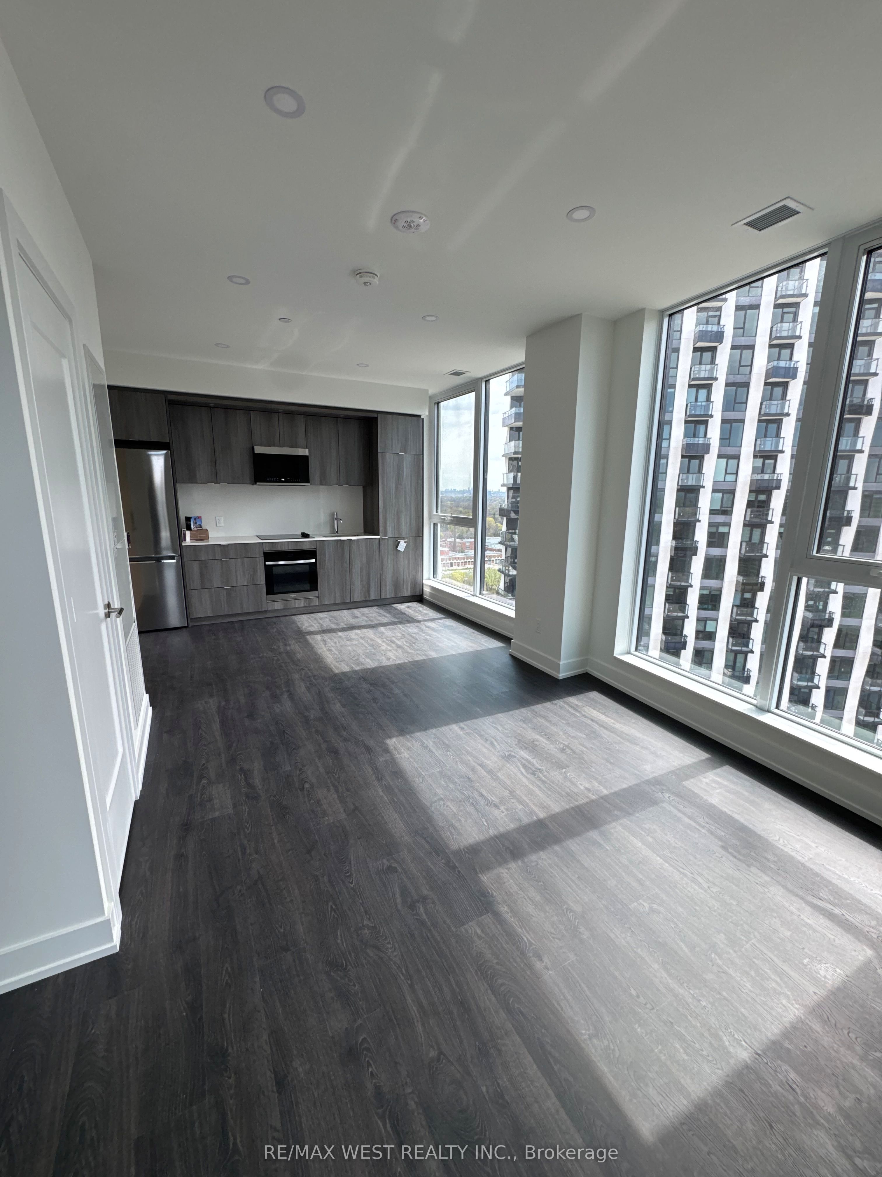 Additional image 2 of PH05-25 Cordova Avenue, Toronto, ON, M9A 0E5