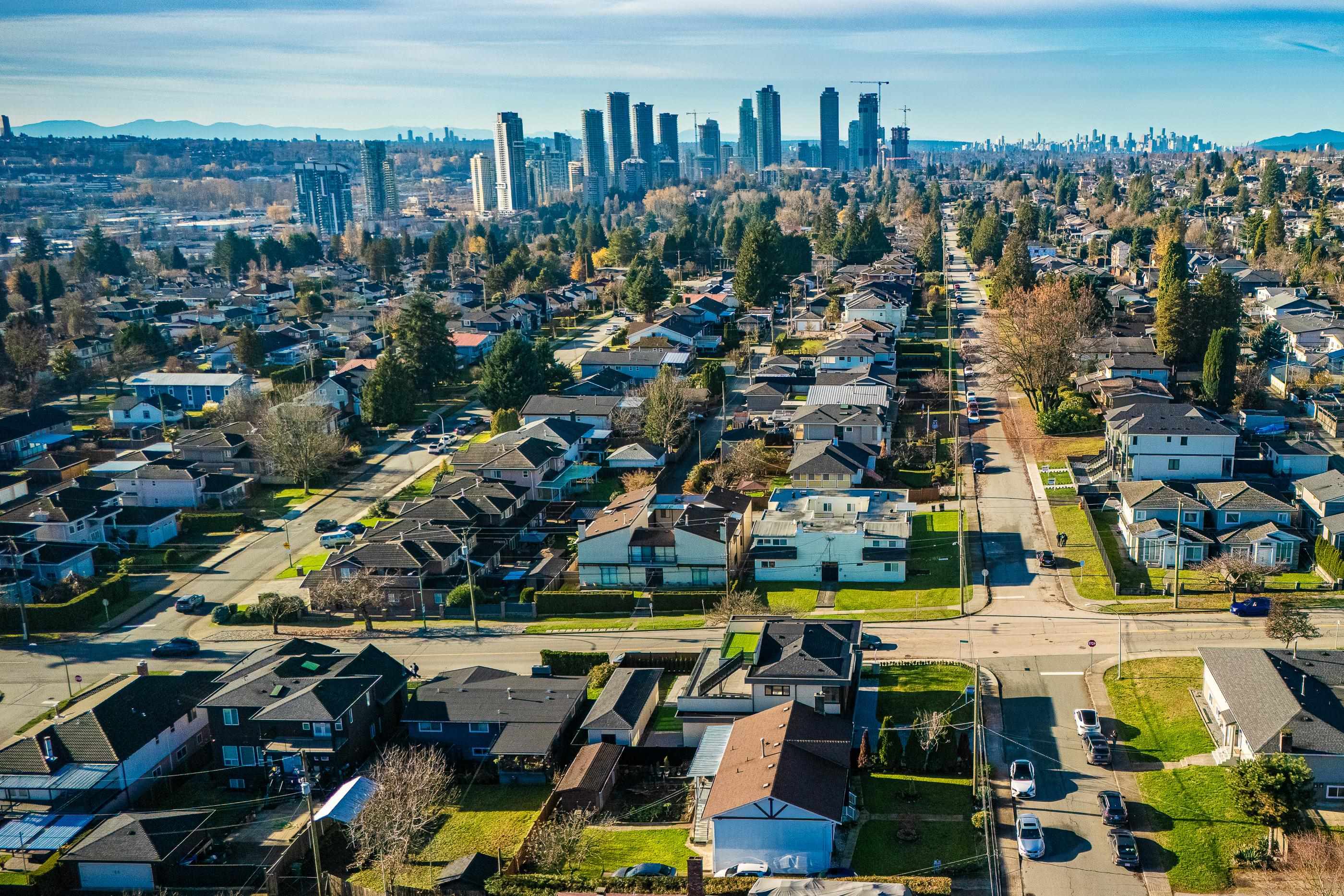 Additional image 3 of 6708 Winch Street, Burnaby, BC, V5B 4K2