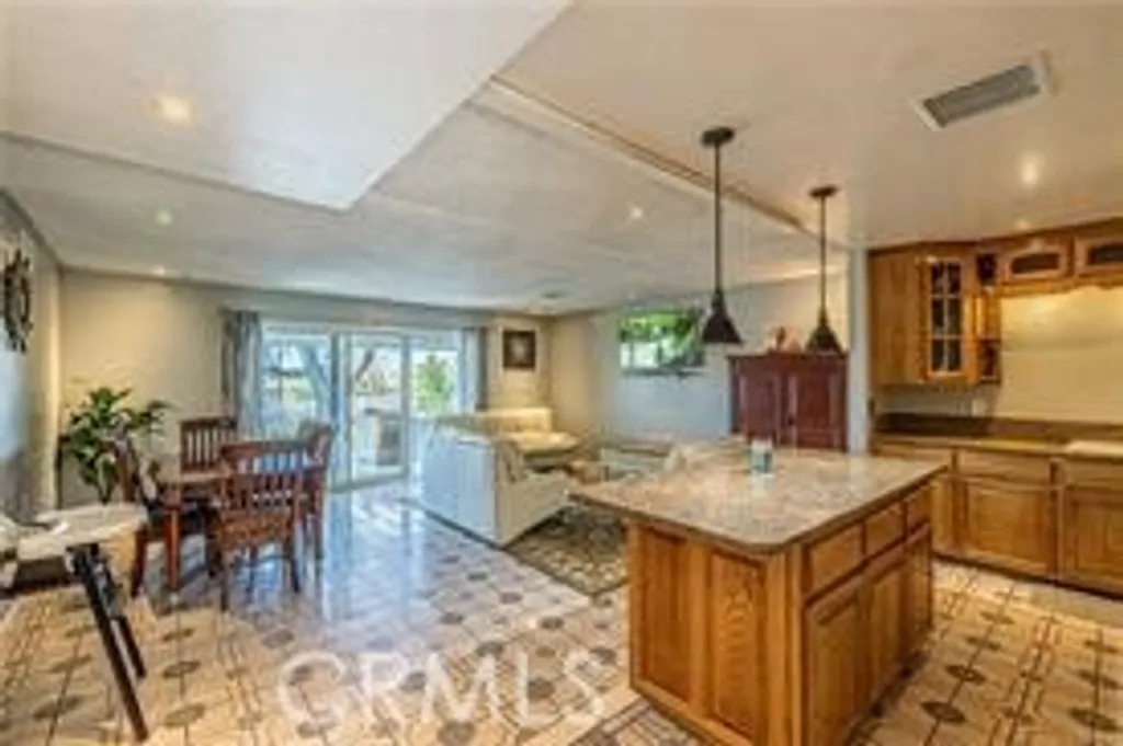 Additional image 4 of 11625 Gladstone Avenue, Sylmar, CA 91342