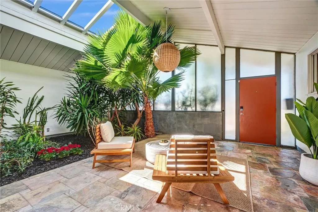 Additional image 5 of 610 E Briardale Ave, Orange, CA 92865