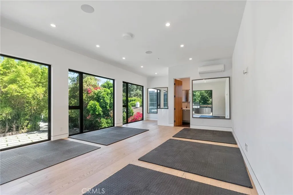 Additional image 32 of 4653 Vanalden Avenue, Tarzana, CA 91356