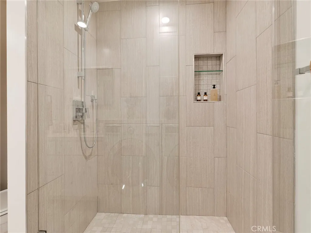 Additional image 66 of 12803 Bloomfield St Unit 2, Studio City, CA 91604