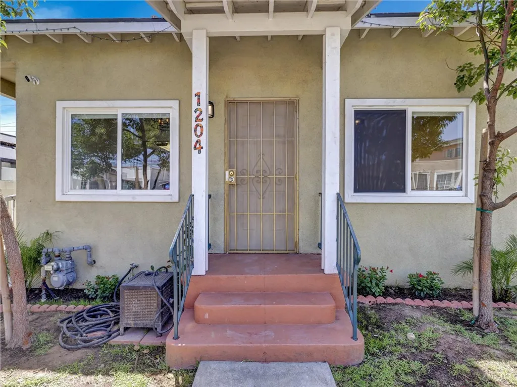 Additional image 4 of 1204 E Smith Pl, Long Beach, CA 90806