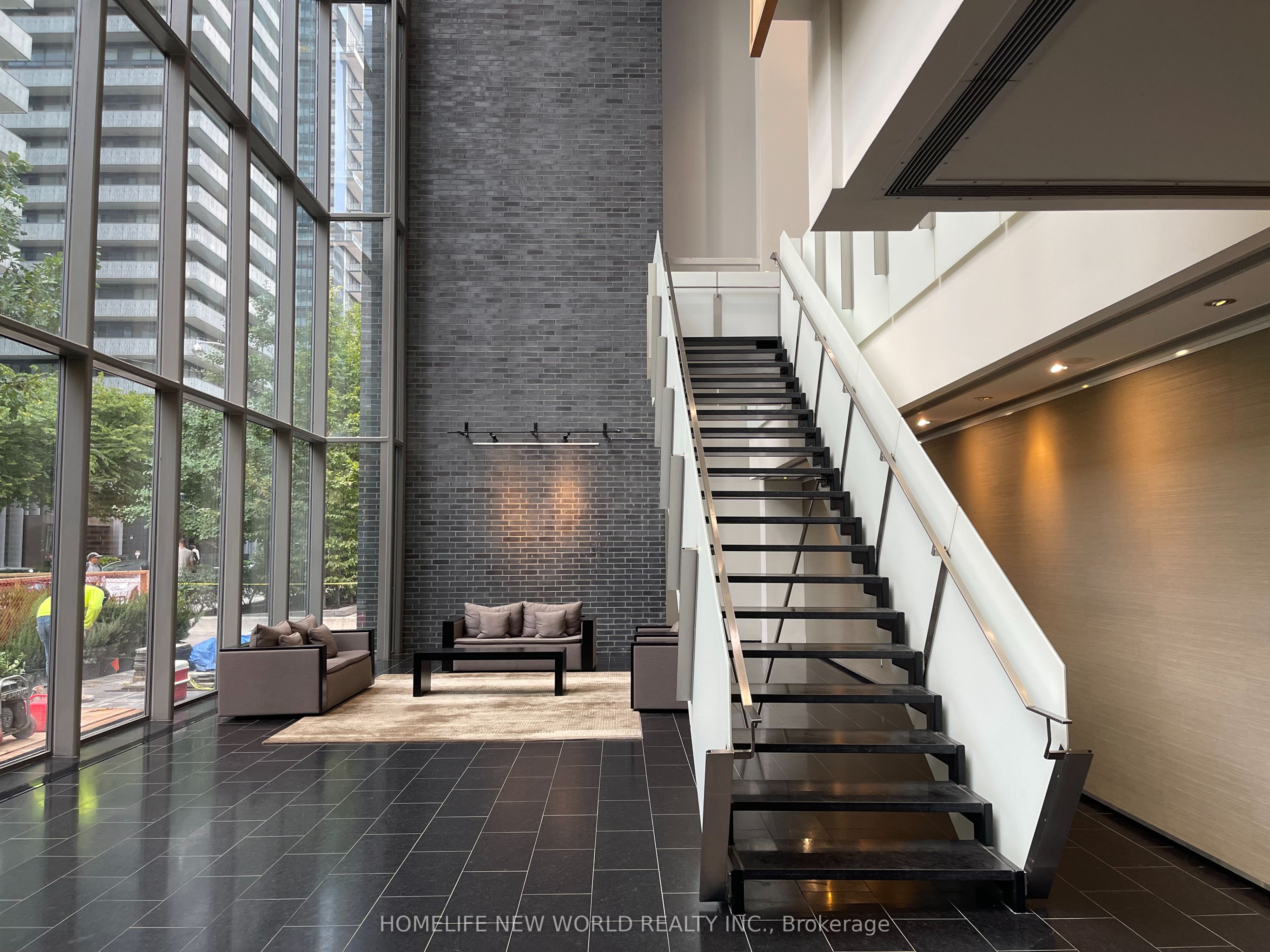 Additional image 3 of 2109-33 Charles Street E, Toronto, ON, M4Y 0A2