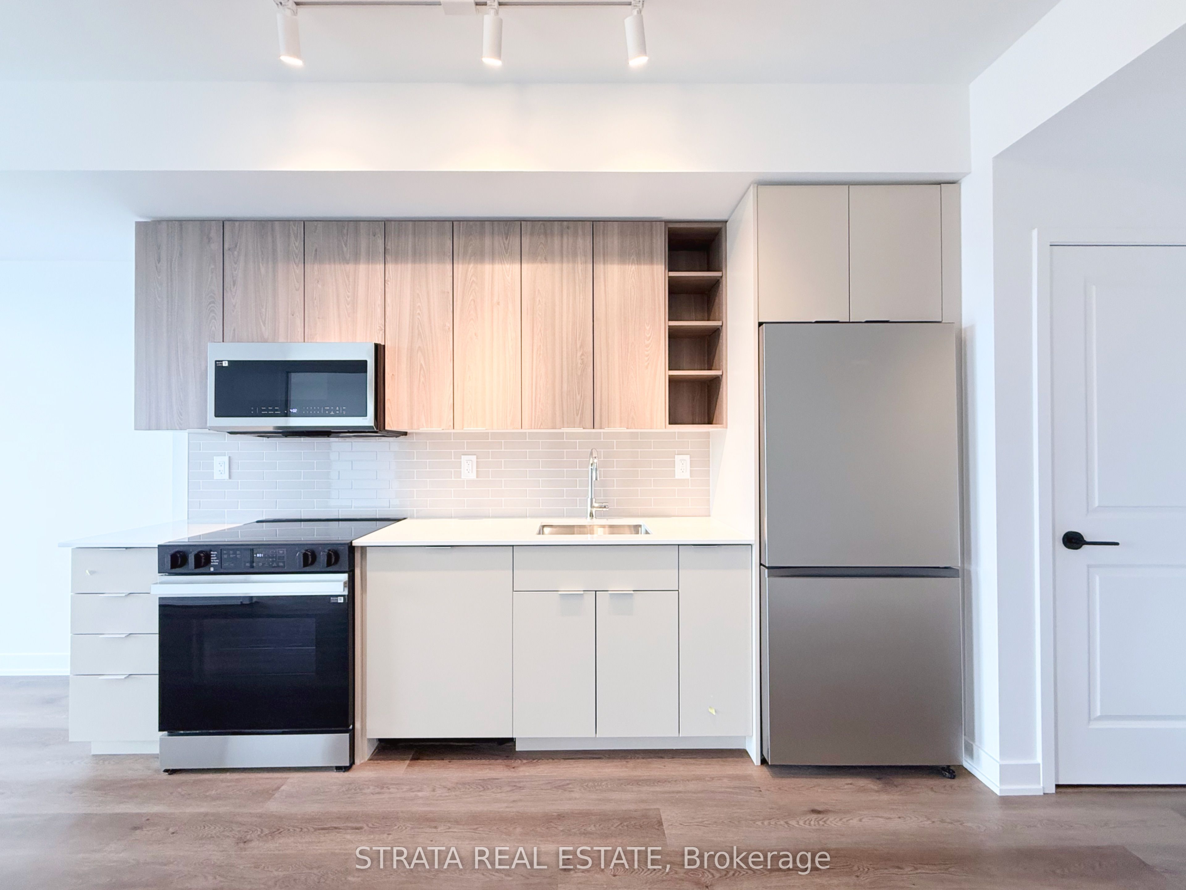 Additional image 4 of 1610-2075 Lakeshore Road, Burlington, ON, L7R 0H3