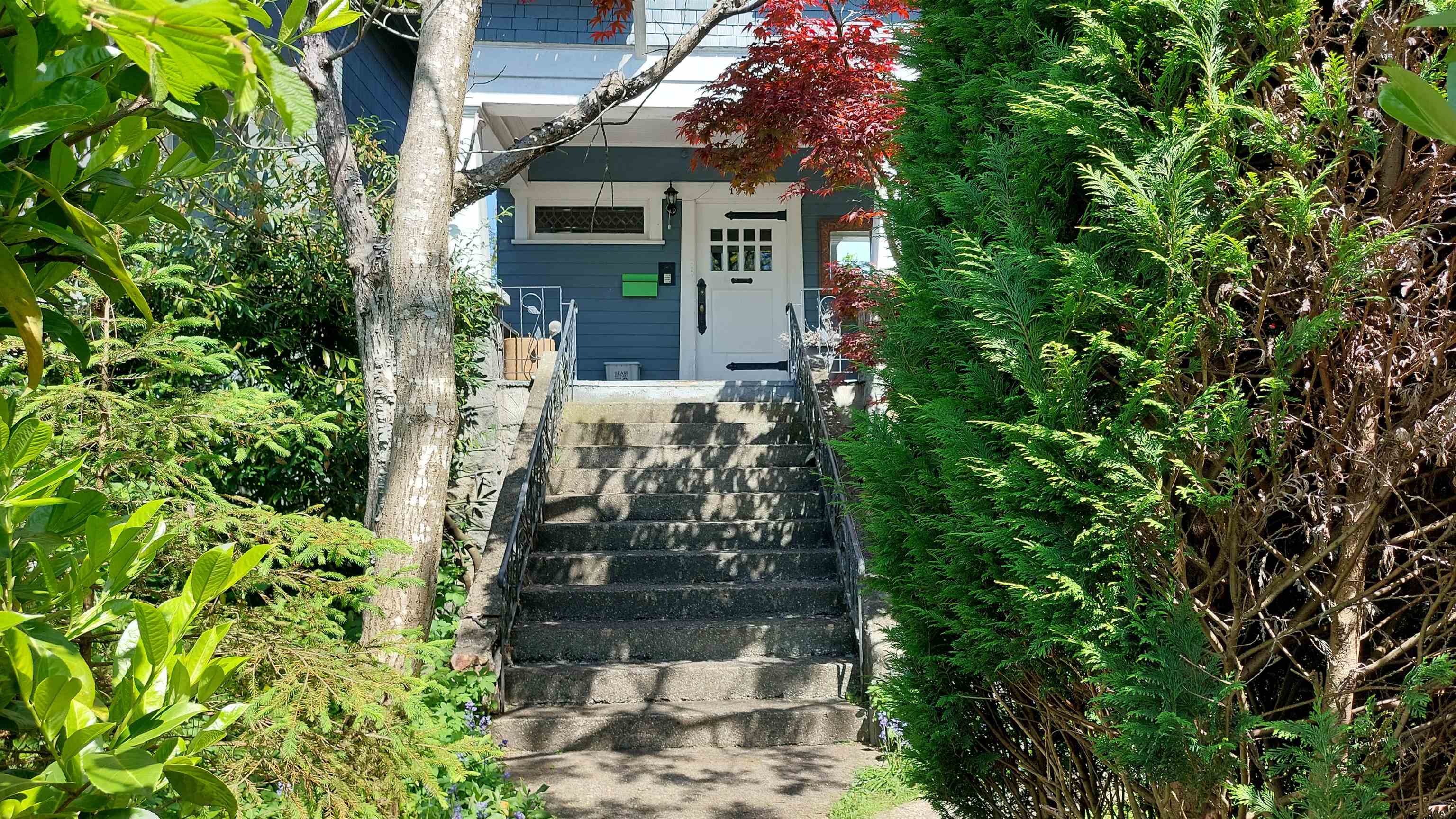 1951 Napier Street, Vancouver, BC, V5L 2N6