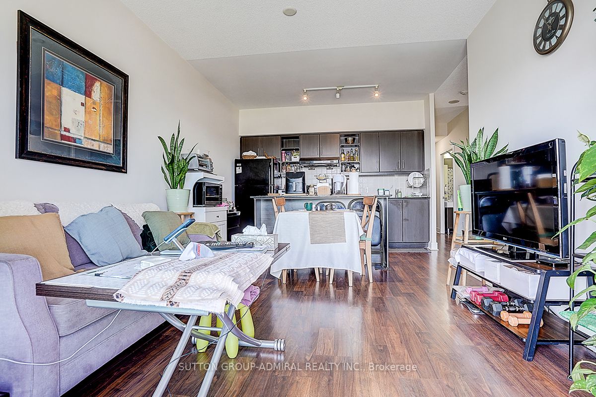 Additional image 6 of 1413-35 Brian Peck Crescent, Toronto, ON, M4G 0A5