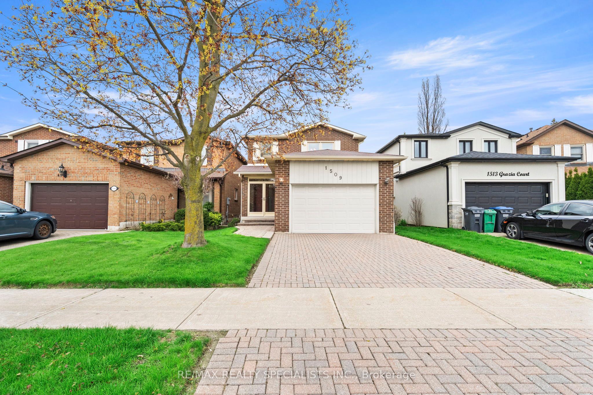 1509 Grazia Court, Mississauga, ON, L4W 4B4