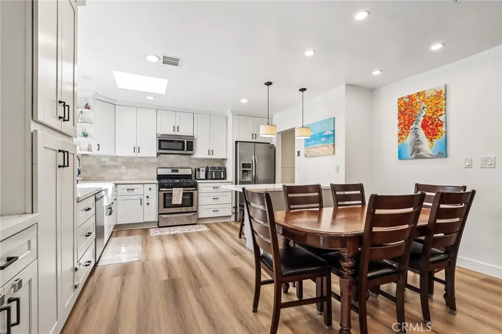 Additional image 12 of 18937 Sylvan Street, Tarzana, CA 91335
