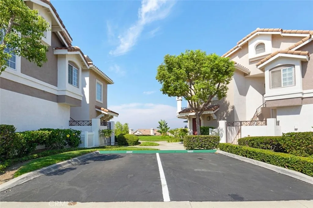 1089 S Daybreak Court, Anaheim Hills, CA 92808