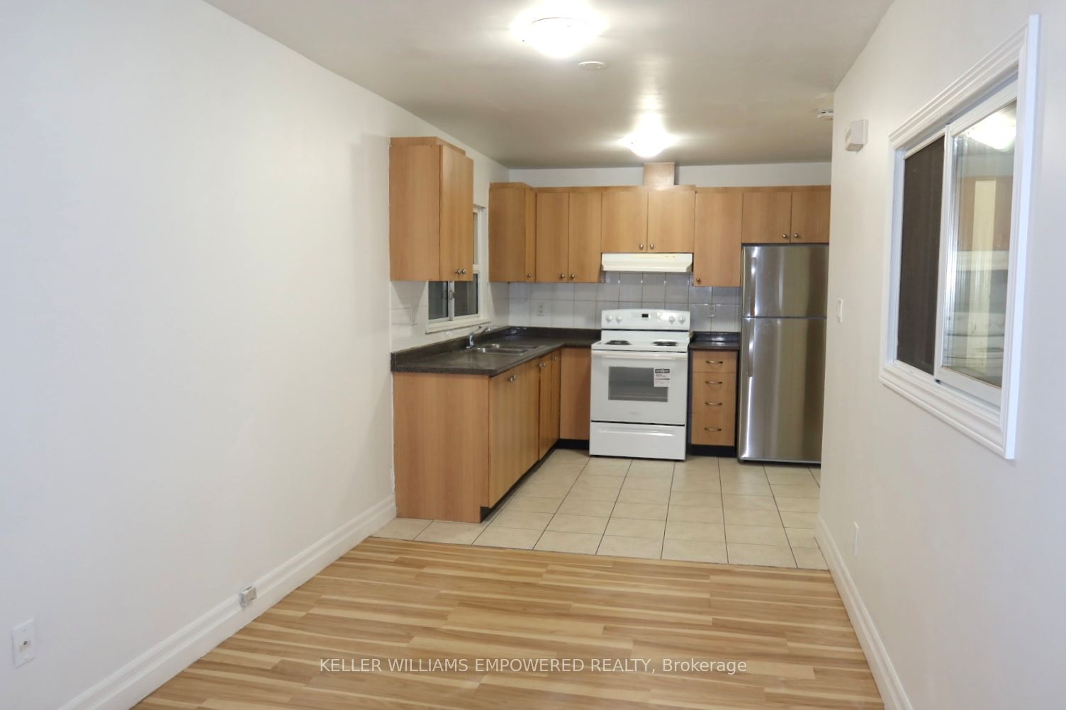 Additional image 4 of 2-821 Albion Road, Toronto, ON, M9V 1A3