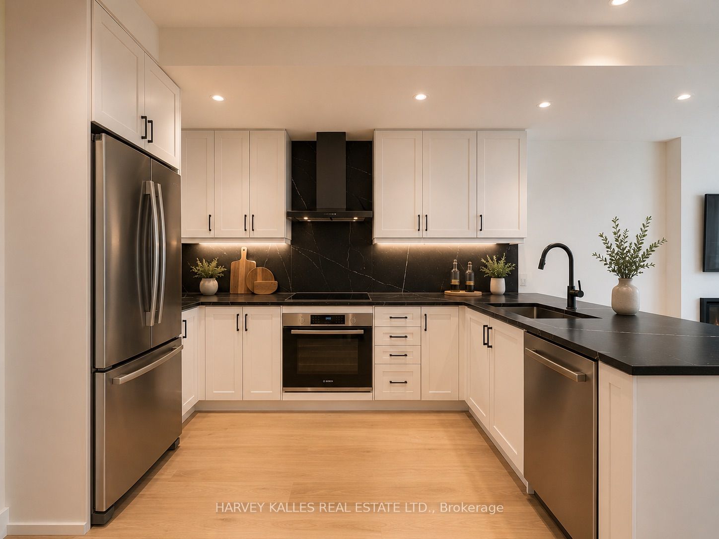 Additional image 5 of 3 Innes Avenue, Toronto, ON, M6E 0B2