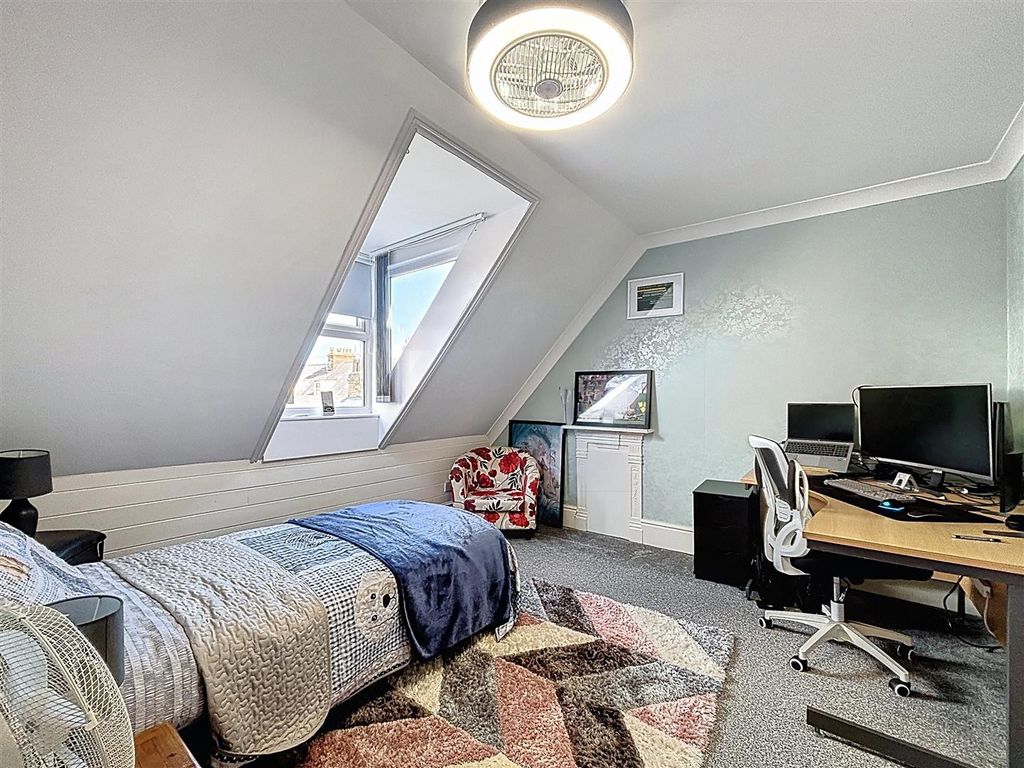 Additional image 41 of 6 bed terraced house for saleEastgate, Hornsea HU18