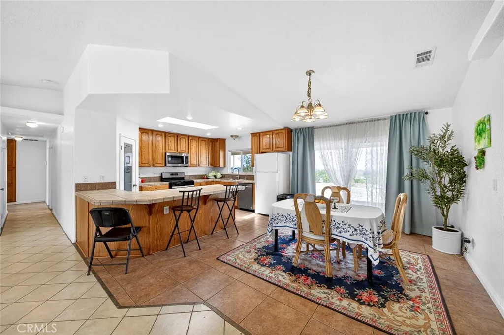Additional image 10 of 1246 Locust Rd, Pinon Hills, CA 92372