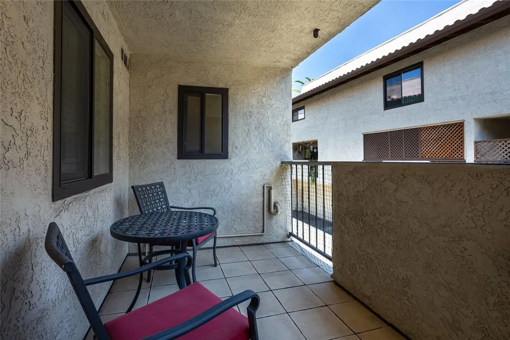 Additional image 14 of 400 S Flower St Unit 5, Orange, CA 92868