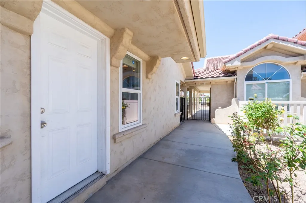 Additional image 4 of 43639 Tomahawk Place, Quartz Hill, CA 93536