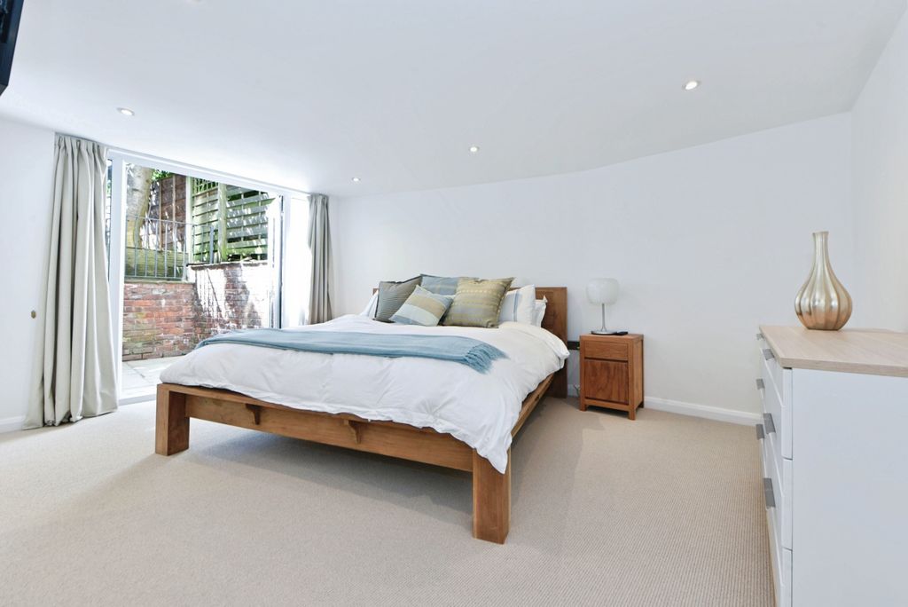 Additional image 11 of 3 bed maisonette for saleLapwing Lane, Manchester M20