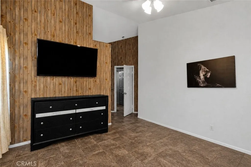 Additional image 120 of 6414 Nielson Road, Phelan, CA 92371