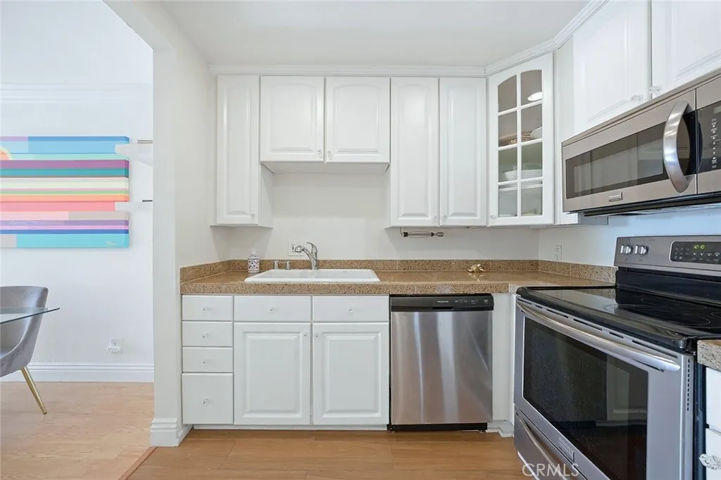 Additional image 8 of 300 Cagney Ln Unit 206, Newport Beach, CA 92663