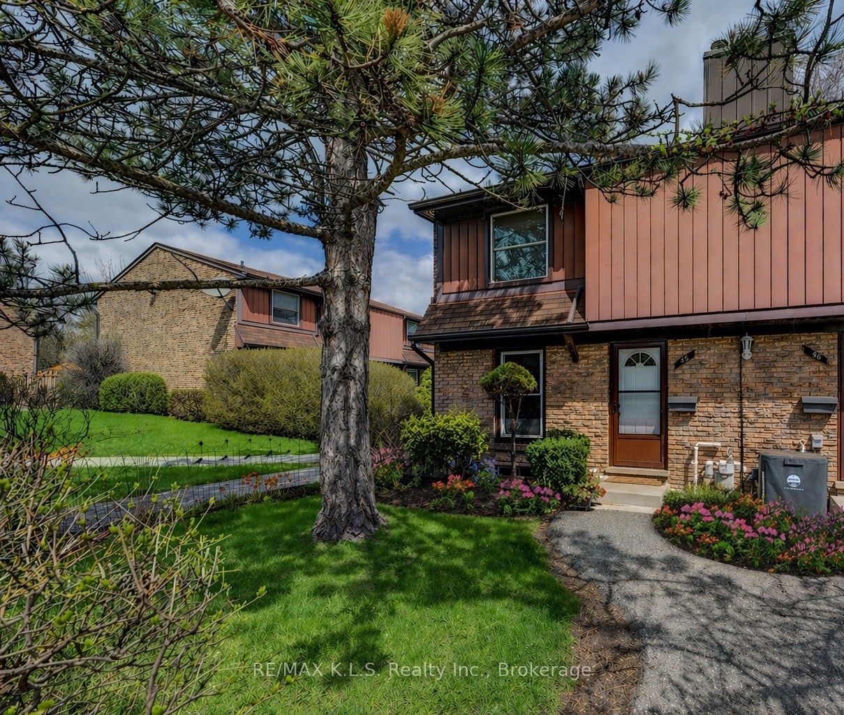 45-235 Ferguson Avenue, Cambridge, ON, N1R 6G1
