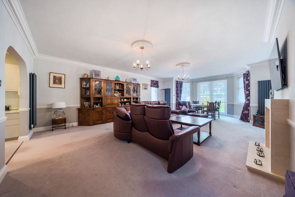 Additional image 9 of 2 bed flat for saleKemnal Road, Chislehurst BR7