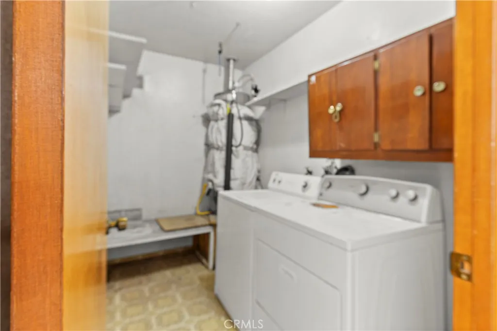 8451 Zohra Canyon Rd, Pinon Hills, CA 92372