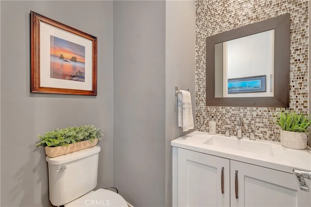 Additional image 88 of 2105 Two Harbors Circle, Costa Mesa, CA 92627