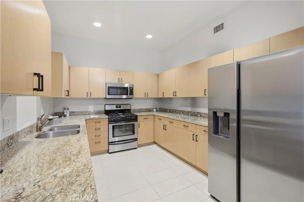 Additional image 25 of 917 S New Hampshire Ave Unit 301, Los Angeles, CA 90006