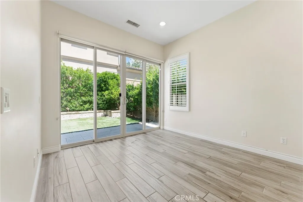 Additional image 33 of 51 Stanza, Irvine, CA 92620